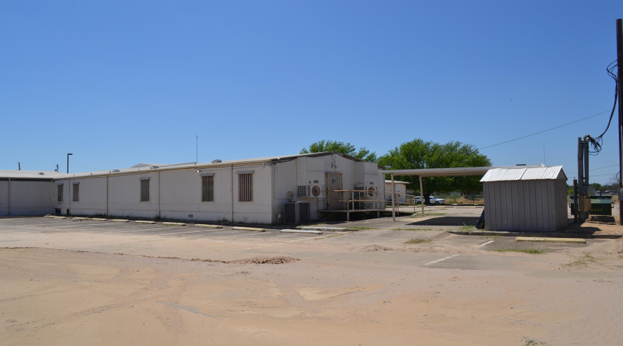 200 W Lyon St, Laredo, Texas 78041, 1 Room Rooms,4 BathroomsBathrooms,Commercial retail/office,For Sale,200 W Lyon St,20261480
