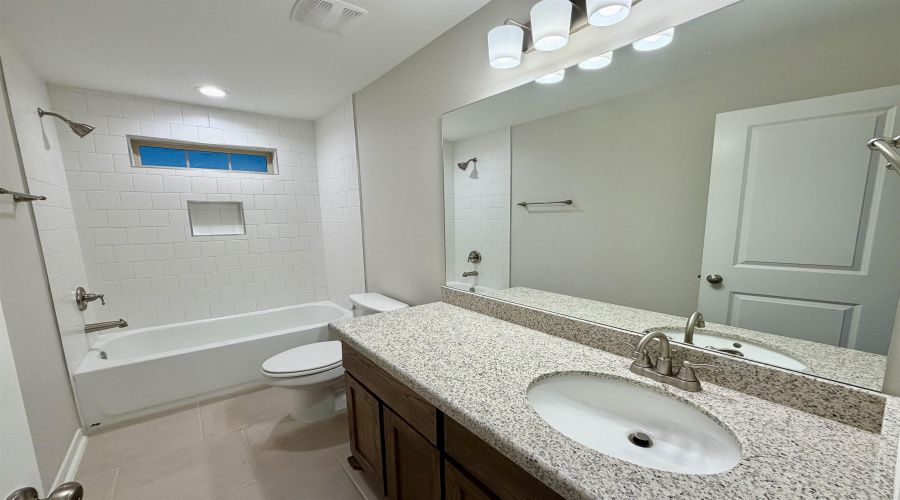 1427 Key Deer Dr., Laredo, Texas 78045, 3 Bedrooms Bedrooms, 6 Rooms Rooms,2 BathroomsBathrooms,Residential,For Sale,1427 Key Deer Dr.,20261482