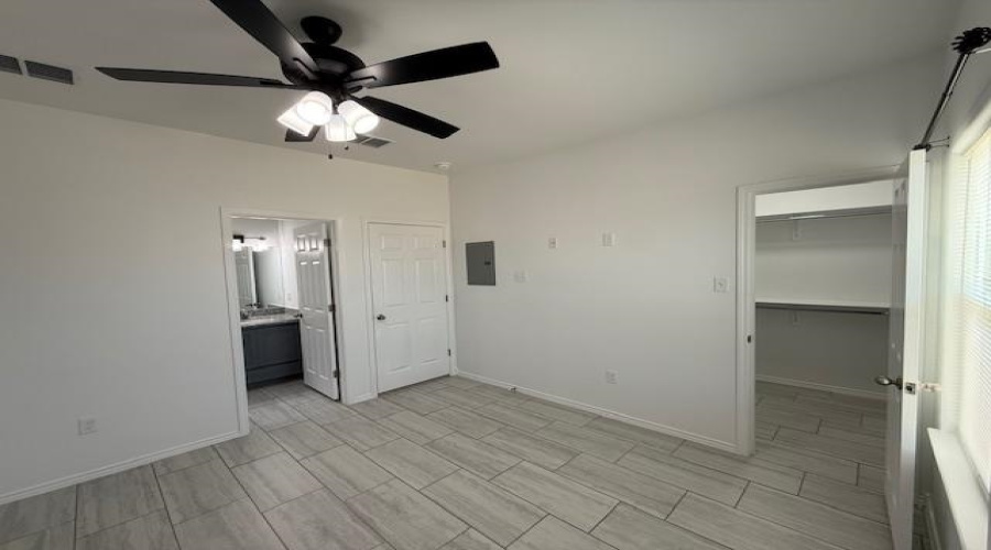 5819 Colegio Ln., Laredo, Texas 78046, 3 Bedrooms Bedrooms, 5 Rooms Rooms,2 BathroomsBathrooms,Residential,For Rent,5819 Colegio Ln.,20261486