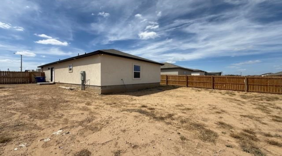 5819 Colegio Ln., Laredo, Texas 78046, 3 Bedrooms Bedrooms, 5 Rooms Rooms,2 BathroomsBathrooms,Residential,For Rent,5819 Colegio Ln.,20261486