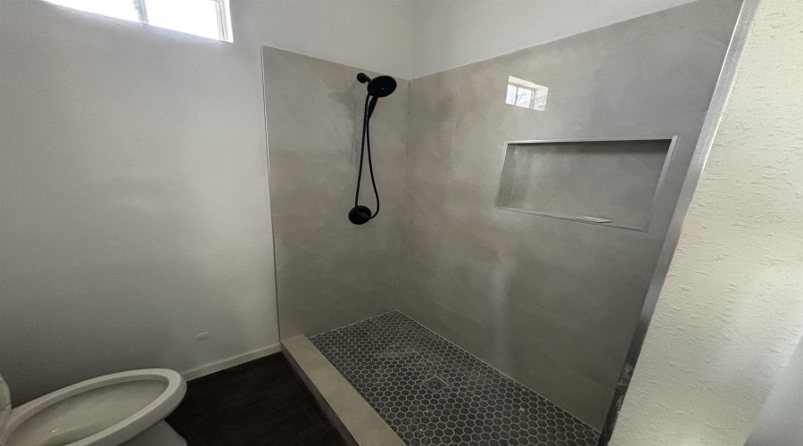 818 Cortez St, Laredo, Texas 78040, 3 Bedrooms Bedrooms, 7 Rooms Rooms,2 BathroomsBathrooms,Residential,For Sale,818 Cortez St,20261487