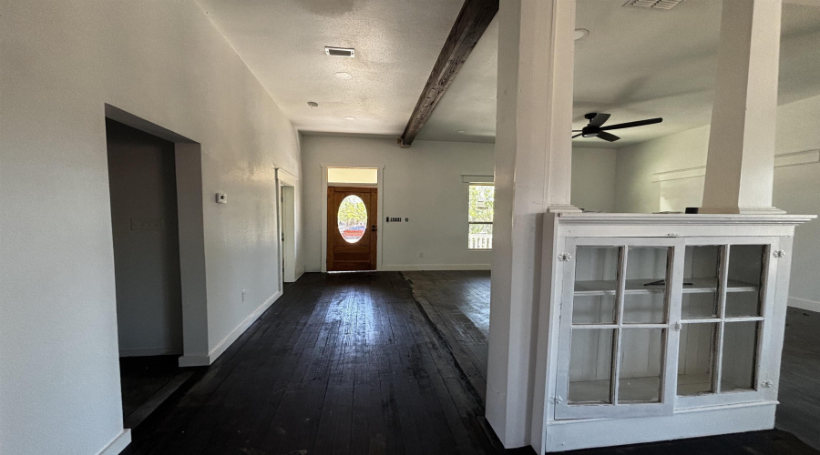 818 Cortez St, Laredo, Texas 78040, 3 Bedrooms Bedrooms, 7 Rooms Rooms,2 BathroomsBathrooms,Residential,For Sale,818 Cortez St,20261487