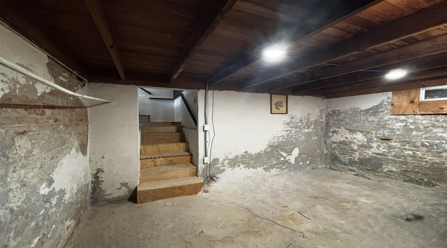 818 Cortez St, Laredo, Texas 78040, 3 Bedrooms Bedrooms, 7 Rooms Rooms,2 BathroomsBathrooms,Residential,For Sale,818 Cortez St,20261487