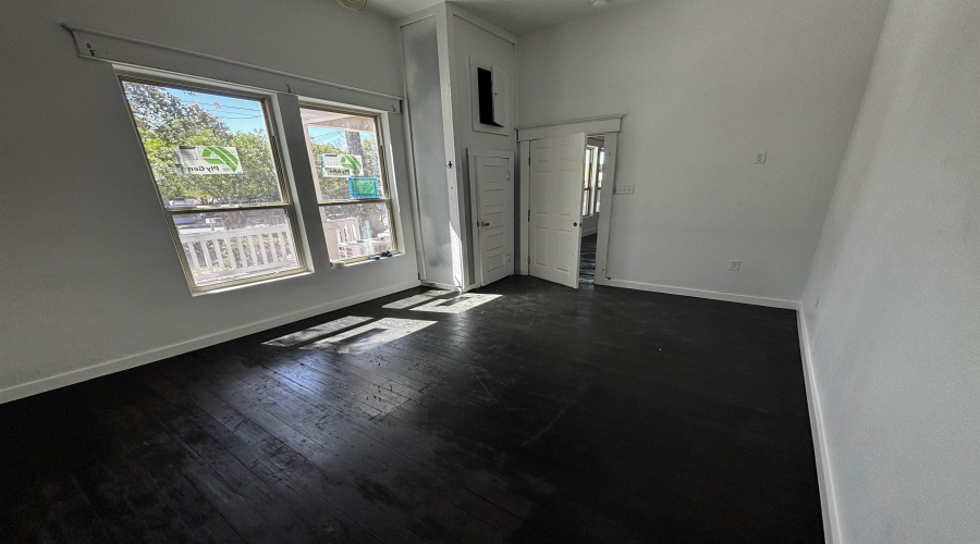 818 Cortez St, Laredo, Texas 78040, 3 Bedrooms Bedrooms, 7 Rooms Rooms,2 BathroomsBathrooms,Residential,For Sale,818 Cortez St,20261487