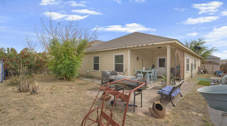 11334 Sierra Gorda Dr, Laredo, Texas 78045, 3 Bedrooms Bedrooms, 5 Rooms Rooms,2 BathroomsBathrooms,Residential,For Sale,11334 Sierra Gorda Dr,20261488