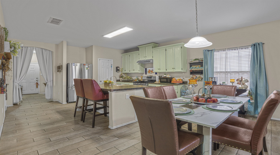 11334 Sierra Gorda Dr, Laredo, Texas 78045, 3 Bedrooms Bedrooms, 5 Rooms Rooms,2 BathroomsBathrooms,Residential,For Sale,11334 Sierra Gorda Dr,20261488