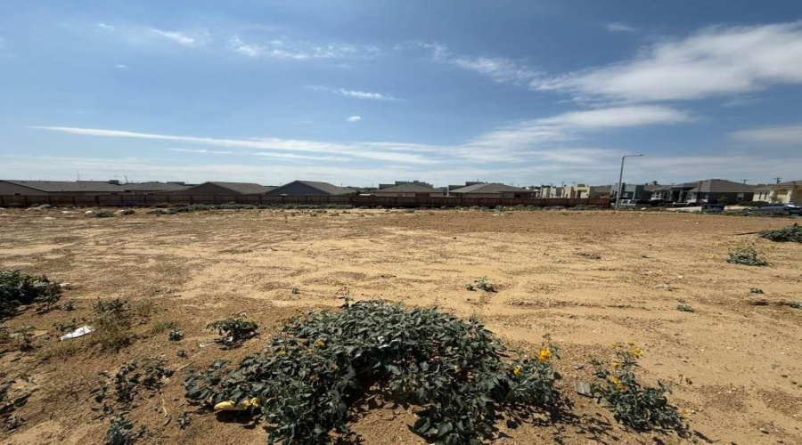 5208 Curuba Dr., Laredo, Texas 78046, 4 Bedrooms Bedrooms, 5 Rooms Rooms,2 BathroomsBathrooms,Residential,For Sale,5208 Curuba Dr.,20261490