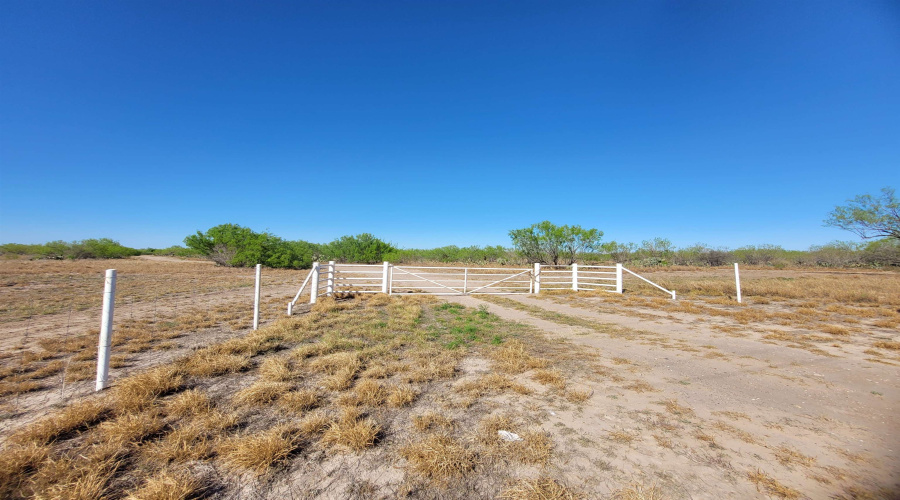 385 Ranch Road 7074C, Laredo, Texas 78043, ,Land,For Sale,385 Ranch Road 7074C,20261494
