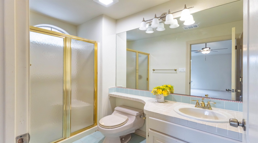 109 Devonshire Ct, Laredo, Texas 78041, 6 Bedrooms Bedrooms, 10 Rooms Rooms,4 BathroomsBathrooms,Residential,For Sale,109 Devonshire Ct,20254274