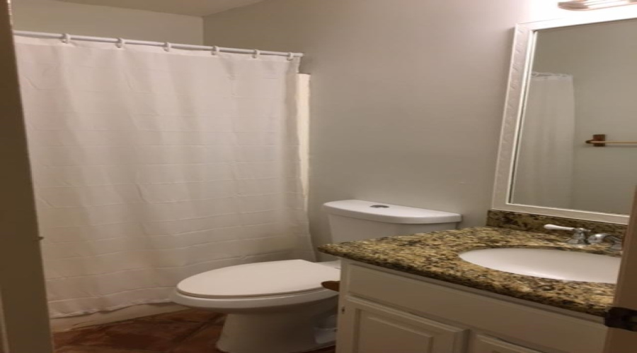 200 Martingale Ln, LAREDO, Texas 78041, 3 Bedrooms Bedrooms, 4 Rooms Rooms,3 BathroomsBathrooms,Residential,For Rent,200 Martingale Ln,20261496