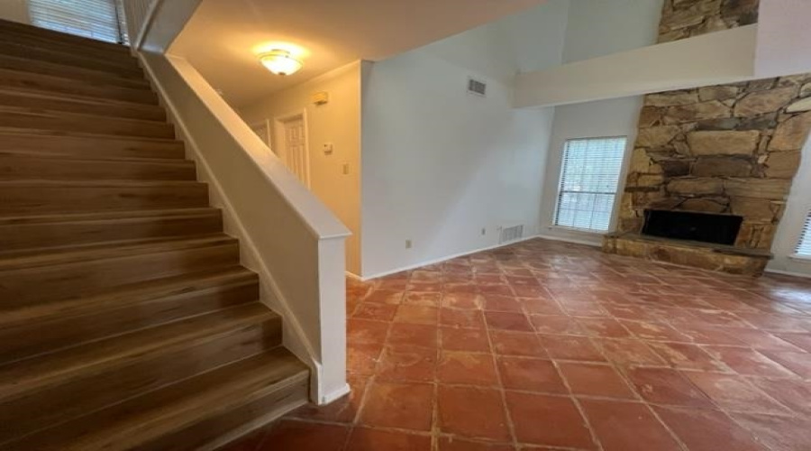 200 Martingale Ln, LAREDO, Texas 78041, 3 Bedrooms Bedrooms, 4 Rooms Rooms,3 BathroomsBathrooms,Residential,For Rent,200 Martingale Ln,20261496