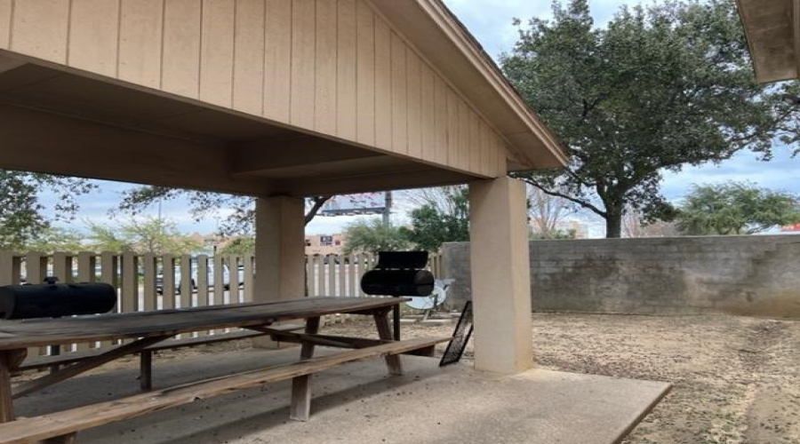 413 Shiloh Dr, LAREDO, Texas 78045, 2 Bedrooms Bedrooms, 4 Rooms Rooms,2 BathroomsBathrooms,Residential,For Rent,413 Shiloh Dr,20261497