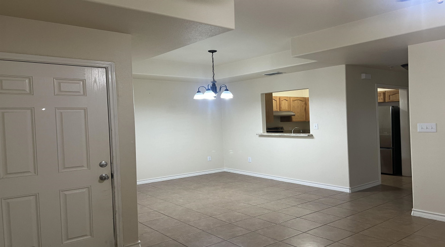 1014 Ranchway Dr, Laredo, Texas 78045-8071, 3 Bedrooms Bedrooms, 4 Rooms Rooms,3 BathroomsBathrooms,Residential,For Sale,1014 Ranchway Dr,20261499