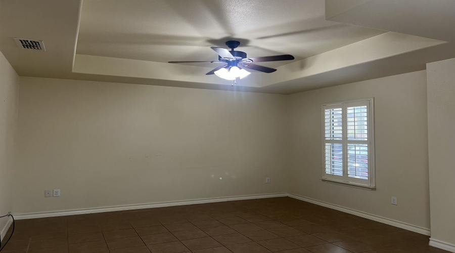 1014 Ranchway Dr, Laredo, Texas 78045-8071, 3 Bedrooms Bedrooms, 4 Rooms Rooms,3 BathroomsBathrooms,Residential,For Sale,1014 Ranchway Dr,20261499