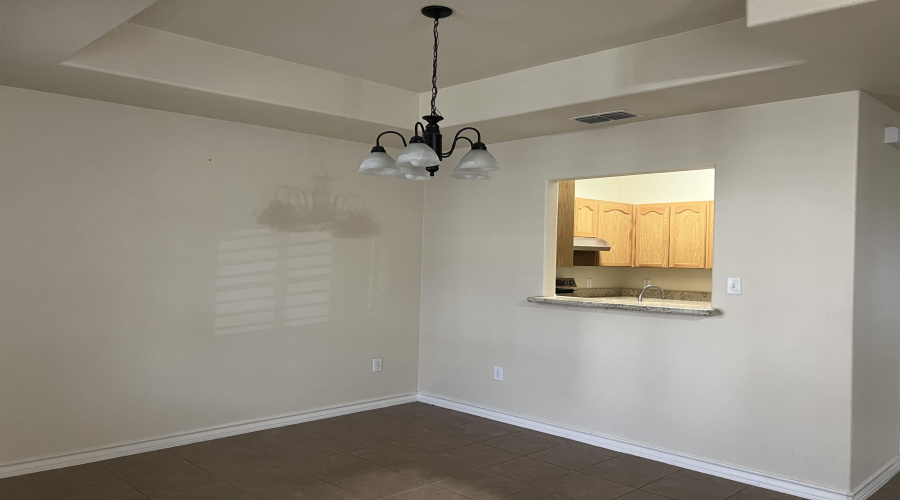 1014 Ranchway Dr, Laredo, Texas 78045-8071, 3 Bedrooms Bedrooms, 4 Rooms Rooms,3 BathroomsBathrooms,Residential,For Sale,1014 Ranchway Dr,20261499