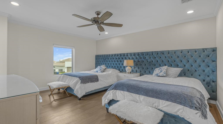 2801 Mario Puzo Dr, Laredo, Texas 78041, 5 Bedrooms Bedrooms, 11 Rooms Rooms,5 BathroomsBathrooms,Residential,For Sale,2801 Mario Puzo Dr,20261500