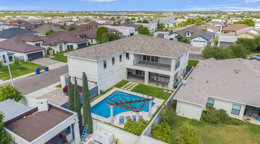 2801 Mario Puzo Dr, Laredo, Texas 78041, 5 Bedrooms Bedrooms, 11 Rooms Rooms,5 BathroomsBathrooms,Residential,For Sale,2801 Mario Puzo Dr,20261500