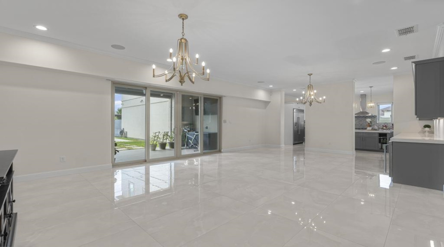 2801 Mario Puzo Dr, Laredo, Texas 78041, 5 Bedrooms Bedrooms, 11 Rooms Rooms,5 BathroomsBathrooms,Residential,For Sale,2801 Mario Puzo Dr,20261500