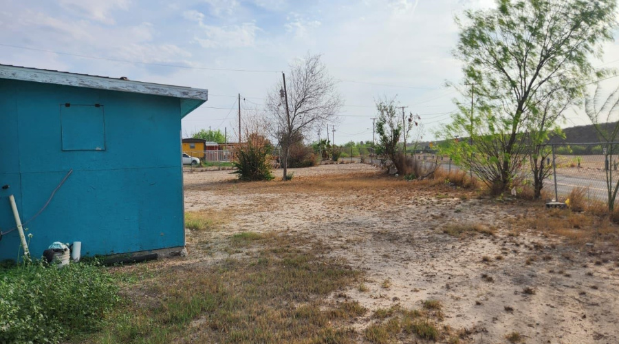 1870 Orquidia Ln E, Rio Bravo, Texas 78046, 2 Bedrooms Bedrooms, 5 Rooms Rooms,1 BathroomBathrooms,Residential,For Sale,1870 Orquidia Ln E,20261503