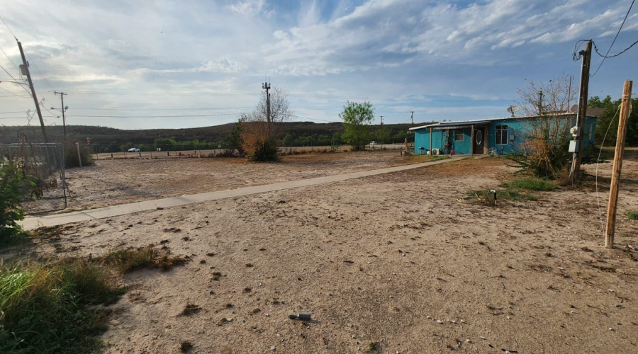 1870 Orquidia Ln E, Rio Bravo, Texas 78046, 2 Bedrooms Bedrooms, 5 Rooms Rooms,1 BathroomBathrooms,Residential,For Sale,1870 Orquidia Ln E,20261503