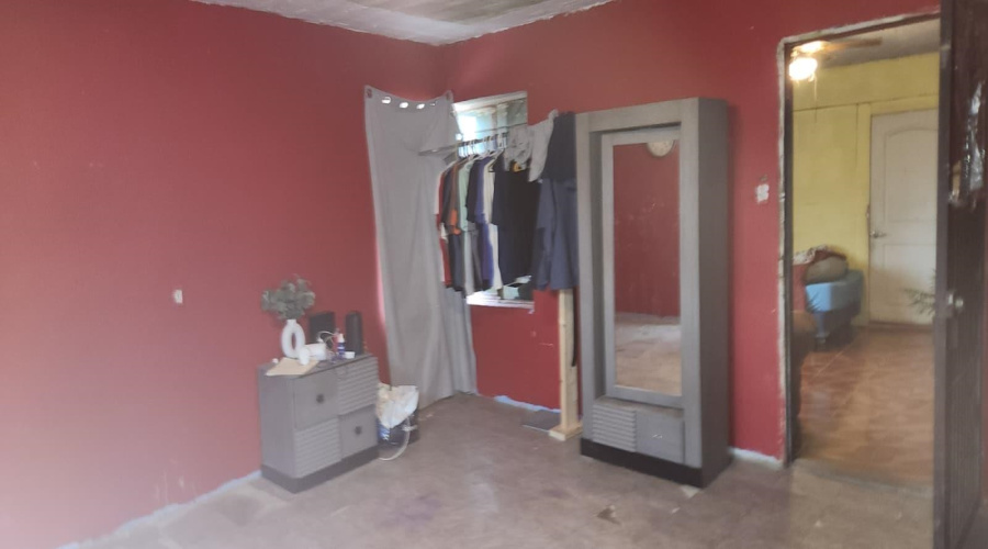 1870 Orquidia Ln E, Rio Bravo, Texas 78046, 2 Bedrooms Bedrooms, 5 Rooms Rooms,1 BathroomBathrooms,Residential,For Sale,1870 Orquidia Ln E,20261503