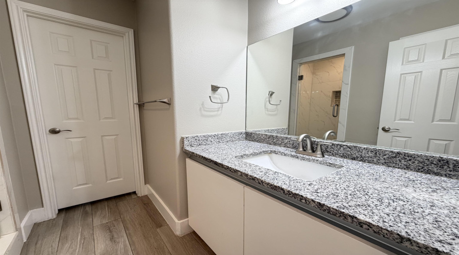 8218 Casa Verde Rd, LAREDO, Texas 78041, 2 Bedrooms Bedrooms, 4 Rooms Rooms,1 BathroomBathrooms,Residential,For Sale,8218 Casa Verde Rd,20261504