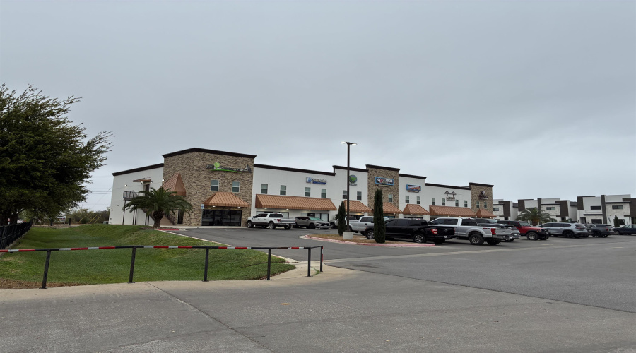 8218 Casa Verde Rd, LAREDO, Texas 78041, 2 Bedrooms Bedrooms, 4 Rooms Rooms,1 BathroomBathrooms,Residential,For Sale,8218 Casa Verde Rd,20261504