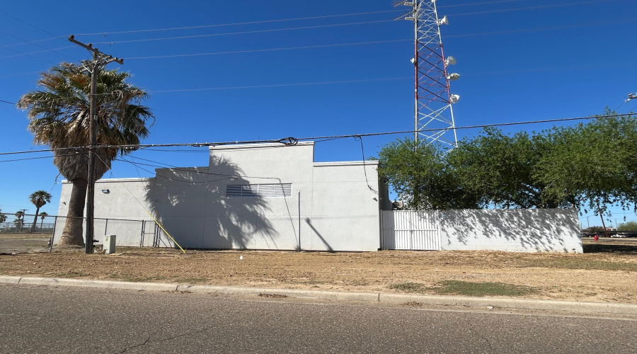 1816 Pappas St, Laredo, Texas 78041, 1 Room Rooms,2 BathroomsBathrooms,Commercial retail/office,For Sale,1816 Pappas St,20261513