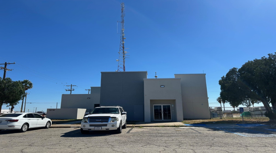 1816 Pappas St, Laredo, Texas 78041, 1 Room Rooms,2 BathroomsBathrooms,Commercial retail/office,For Sale,1816 Pappas St,20261514