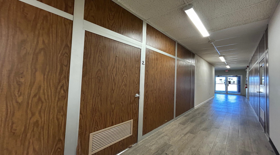 1816 Pappas St, Laredo, Texas 78041, 1 Room Rooms,2 BathroomsBathrooms,Commercial retail/office,For Sale,1816 Pappas St,20261515