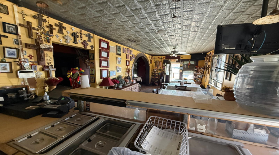 3914 McPherson Ave, Laredo, Texas 78041, 1 Room Rooms,2 BathroomsBathrooms,Commercial retail/office,For Sale,3914 McPherson Ave,20261517