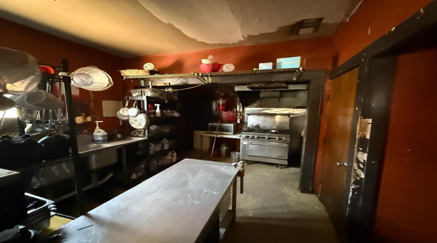 3914 McPherson Ave, Laredo, Texas 78041, 1 Room Rooms,2 BathroomsBathrooms,Commercial retail/office,For Sale,3914 McPherson Ave,20261517