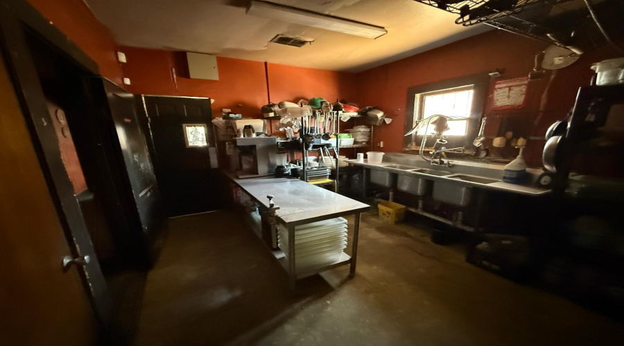 3914 McPherson Ave, Laredo, Texas 78041, 1 Room Rooms,2 BathroomsBathrooms,Commercial retail/office,For Sale,3914 McPherson Ave,20261517