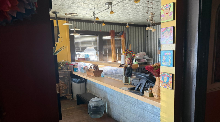 3914 McPherson Ave, Laredo, Texas 78041, 1 Room Rooms,2 BathroomsBathrooms,Commercial retail/office,For Sale,3914 McPherson Ave,20261517