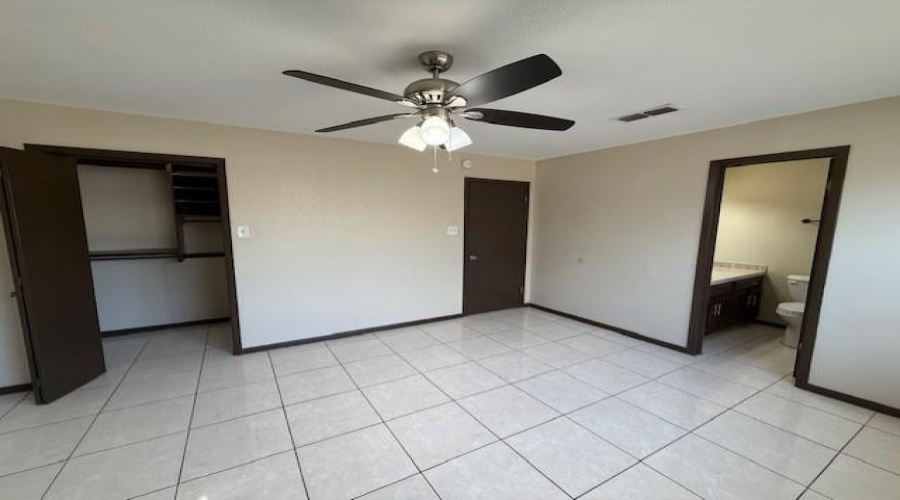 516 St James Dr, Laredo, Texas 78041, 4 Bedrooms Bedrooms, 8 Rooms Rooms,2 BathroomsBathrooms,Residential,For Rent,516 St James Dr,20261508