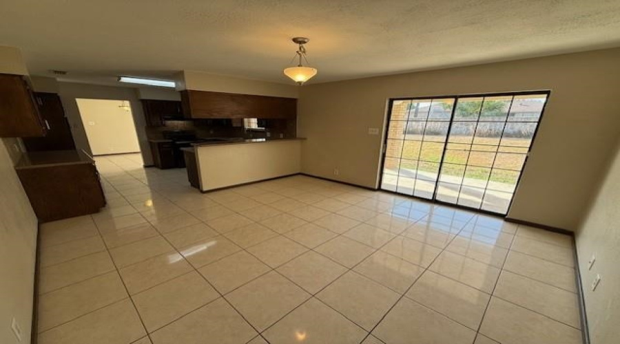 516 St James Dr, Laredo, Texas 78041, 4 Bedrooms Bedrooms, 8 Rooms Rooms,2 BathroomsBathrooms,Residential,For Rent,516 St James Dr,20261508