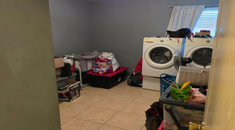 6119 Fray Augusto Ln, LAREDO, Texas 78043-4861, 3 Bedrooms Bedrooms, 5 Rooms Rooms,2 BathroomsBathrooms,Residential,For Sale,6119 Fray Augusto Ln,20261509