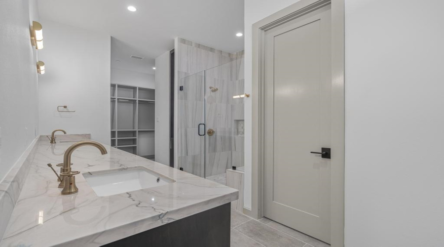 8120 Stillmeadow Ct, Laredo, Texas 78045, 4 Bedrooms Bedrooms, 9 Rooms Rooms,5 BathroomsBathrooms,Residential,For Rent,8120 Stillmeadow Ct,20261511