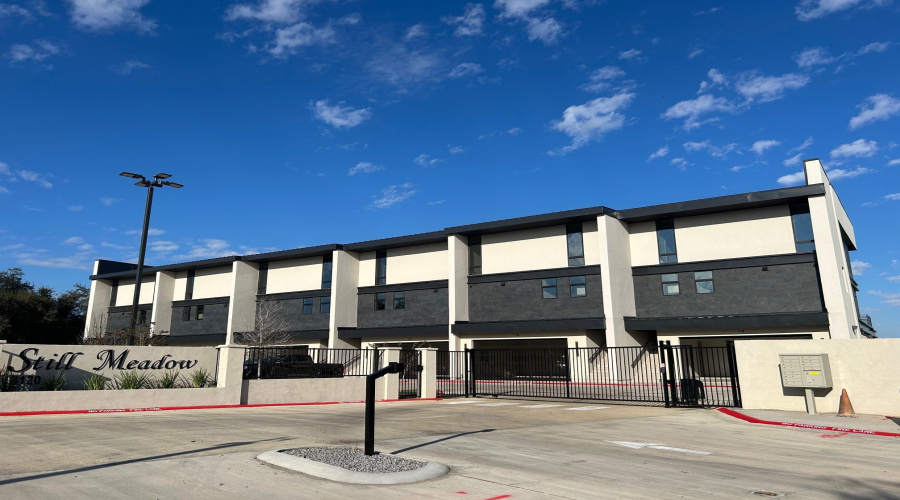 8120 Stillmeadow Ct, Laredo, Texas 78045, 4 Bedrooms Bedrooms, 9 Rooms Rooms,5 BathroomsBathrooms,Residential,For Rent,8120 Stillmeadow Ct,20261511