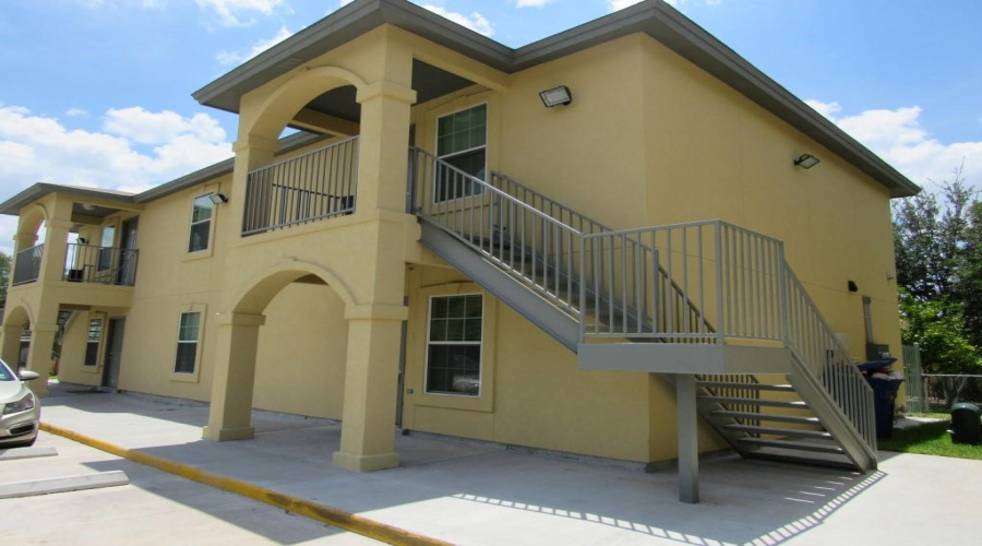 1720 Juarez Ave, Laredo, Texas 78040, 2 Bedrooms Bedrooms, 4 Rooms Rooms,1 BathroomBathrooms,Residential,For Rent,1720 Juarez Ave,20261516