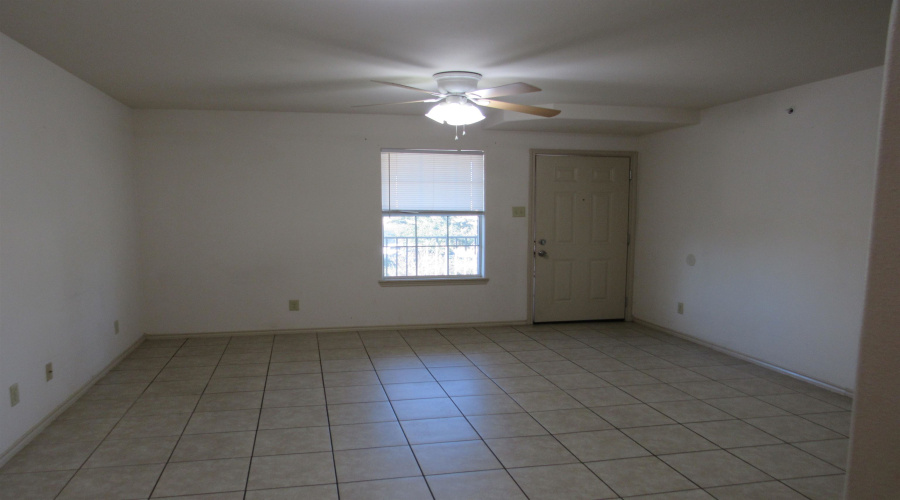 1720 Juarez Ave, Laredo, Texas 78040, 2 Bedrooms Bedrooms, 4 Rooms Rooms,1 BathroomBathrooms,Residential,For Rent,1720 Juarez Ave,20261516