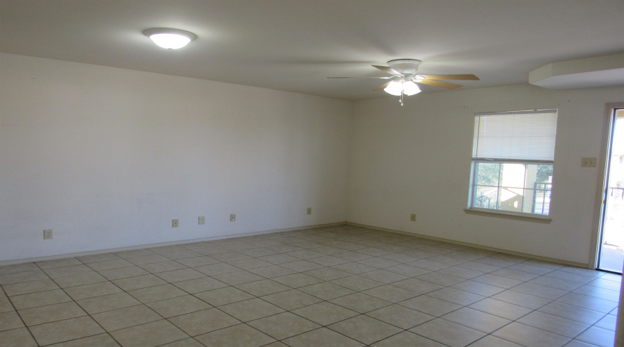 1720 Juarez Ave, Laredo, Texas 78040, 2 Bedrooms Bedrooms, 4 Rooms Rooms,1 BathroomBathrooms,Residential,For Rent,1720 Juarez Ave,20261516