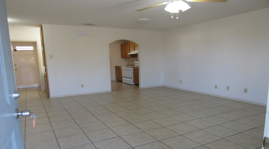 1720 Juarez Ave, Laredo, Texas 78040, 2 Bedrooms Bedrooms, 4 Rooms Rooms,1 BathroomBathrooms,Residential,For Rent,1720 Juarez Ave,20261516