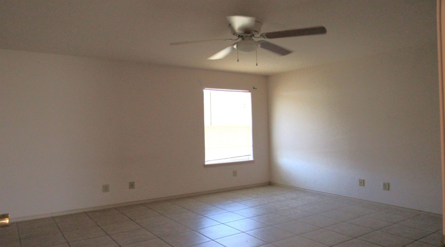 1720 Juarez Ave, Laredo, Texas 78040, 2 Bedrooms Bedrooms, 4 Rooms Rooms,1 BathroomBathrooms,Residential,For Rent,1720 Juarez Ave,20261516