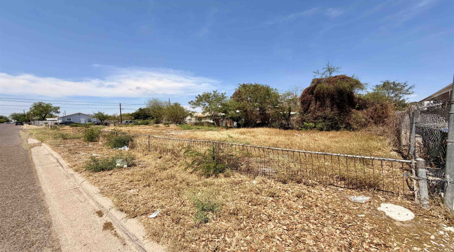1020 Jackson St, Laredo, Texas 78041, ,Land,For Sale,1020 Jackson St,20261529