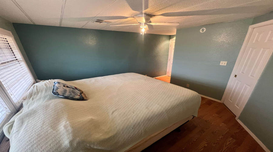 19 Hatfield Ln., Zapata, Texas 78076, 3 Bedrooms Bedrooms, 6 Rooms Rooms,3 BathroomsBathrooms,Residential,For Sale,19 Hatfield Ln.,20254343