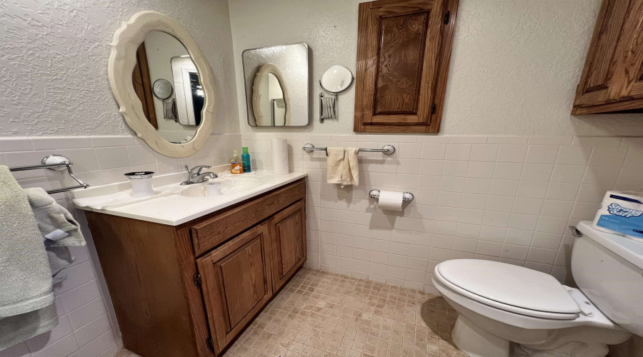 19 Hatfield Ln., Zapata, Texas 78076, 3 Bedrooms Bedrooms, 6 Rooms Rooms,3 BathroomsBathrooms,Residential,For Sale,19 Hatfield Ln.,20254343