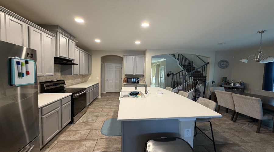 8711 Owlcreek Pass Ct, Laredo, Texas 78045, 4 Bedrooms Bedrooms, 7 Rooms Rooms,3 BathroomsBathrooms,Residential,For Sale,8711 Owlcreek Pass Ct,20261520