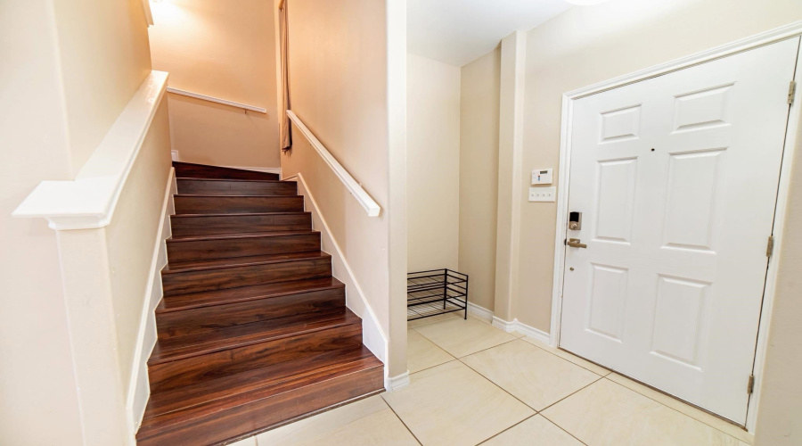 6010 Maryam Dr., Laredo, Texas 78041, 4 Bedrooms Bedrooms, 6 Rooms Rooms,2 BathroomsBathrooms,Residential,For Sale,6010 Maryam Dr.,20261521