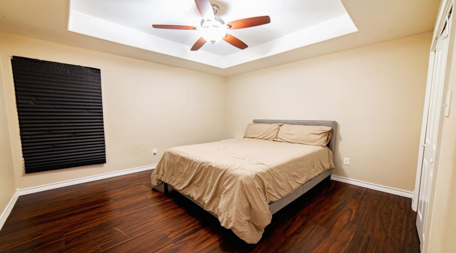 6010 Maryam Dr., Laredo, Texas 78041, 4 Bedrooms Bedrooms, 6 Rooms Rooms,2 BathroomsBathrooms,Residential,For Sale,6010 Maryam Dr.,20261521